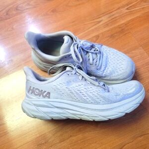 Hoka Clifton 8 sz 8.5 womens lavender